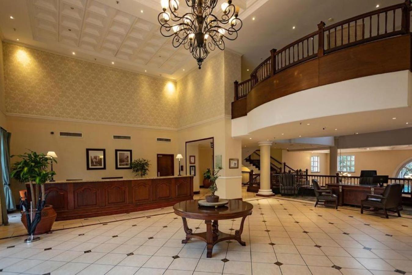 Southern Sun Mbombela Екстериор снимка