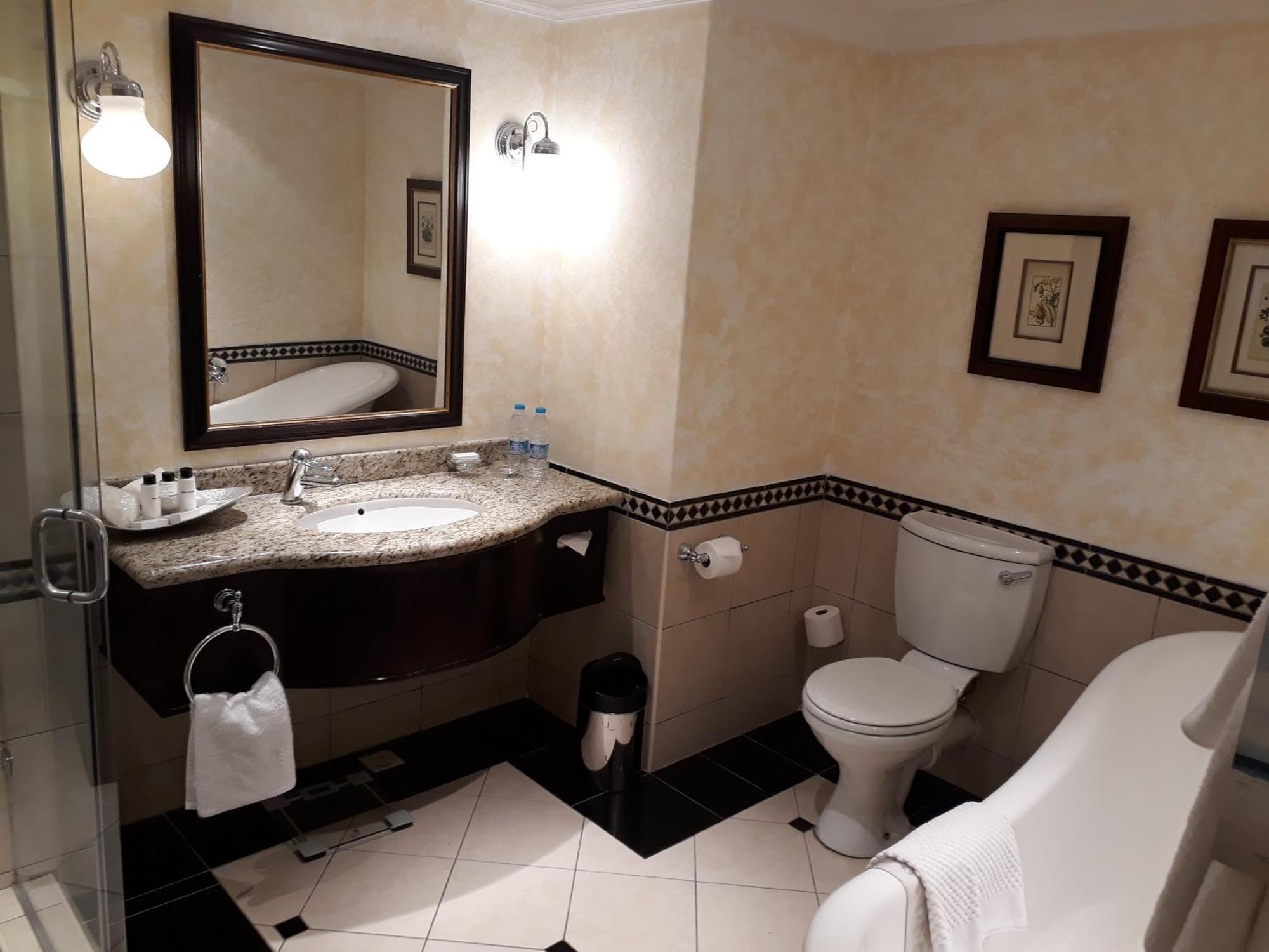 Southern Sun Mbombela Екстериор снимка